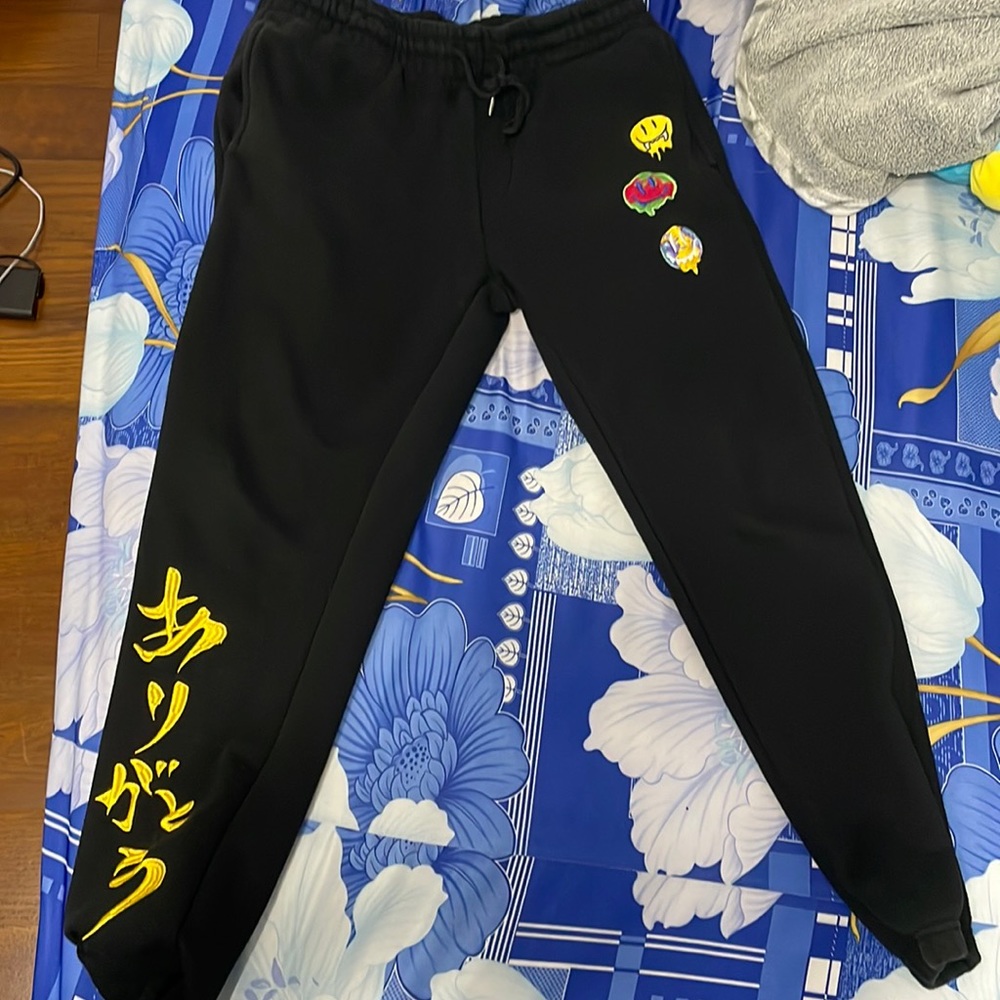 Forever 21 limited edition smiley face Japanese symbols